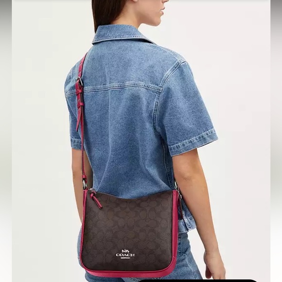 NWT Coach Elli File Bag In Signature Canvas crossbody, messenger bag - Picture 5 of 8